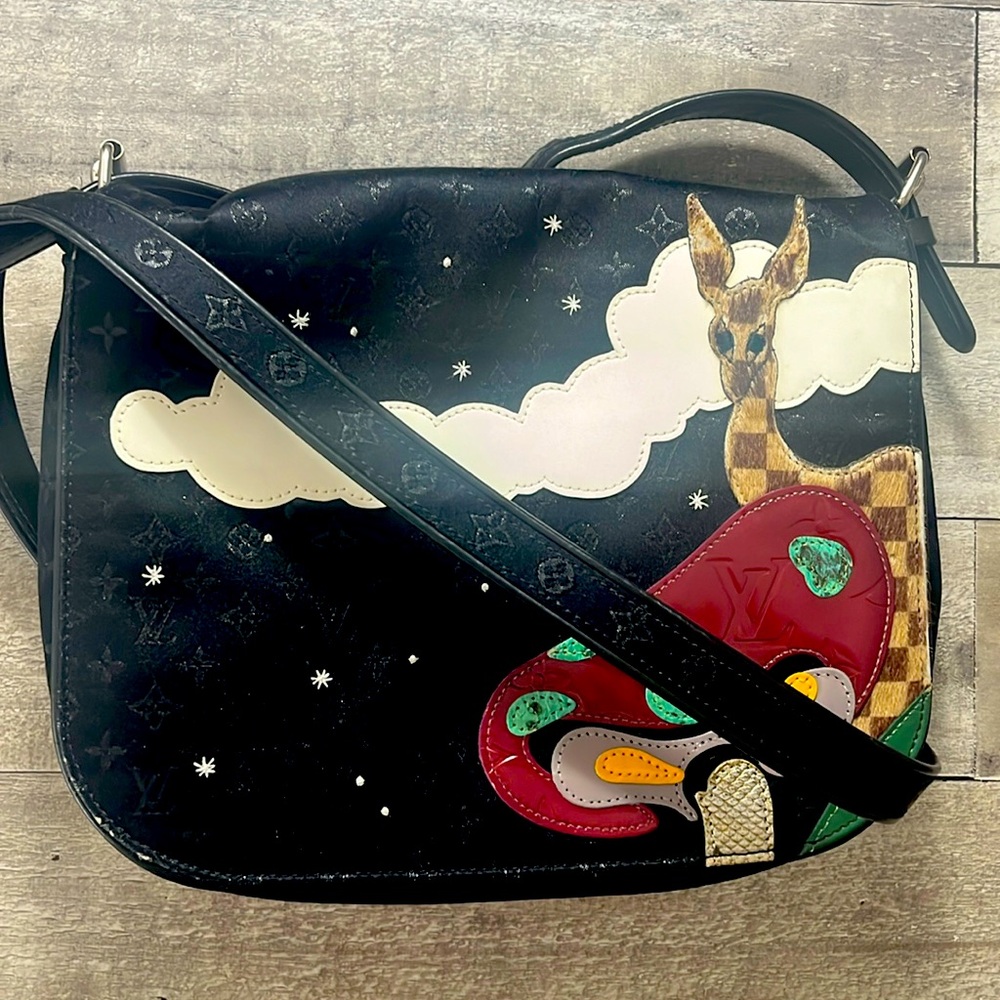 LOUIS VUITTON Giraffe CONTE DE FÉES Adjustable Crossbody. Soft satin material!